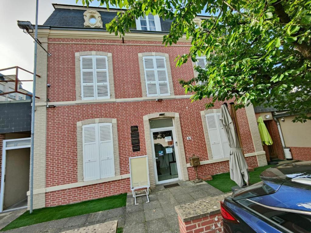 Appartement en résidence Gisors Extérieur photo